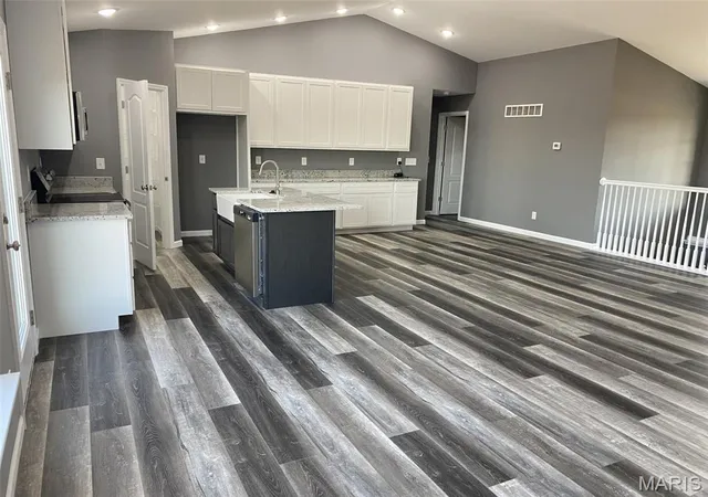 4th image of 20 Chinkapin Ct, Troy, MO 63379 | MLS# MIS26015570