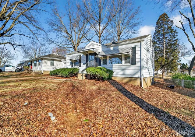 Homes for sale in Saint Louis, MO | 1501 Golden Dr, Saint Louis, MO 63137 | MLS# MIS26015713
