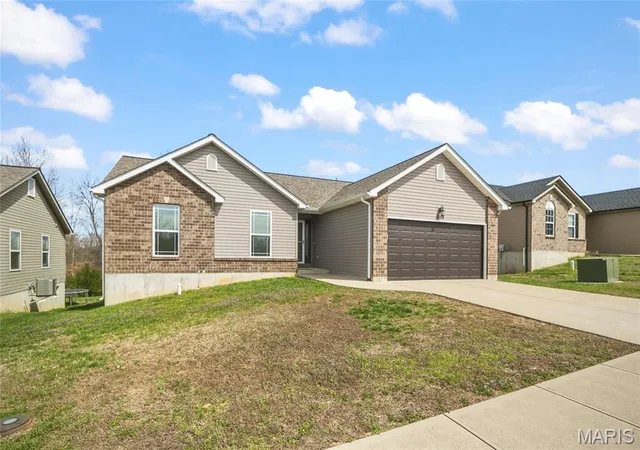 Homes for sale in Herculaneum, MO | 2124 Providence Park Ln, Herculaneum, MO 63048 | MLS# MIS26015881