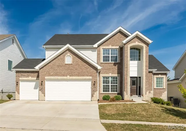 Homes for sale in Manchester, MO | 1041 Kennedy Ln, Manchester, MO 63011 | MLS# MIS26015886