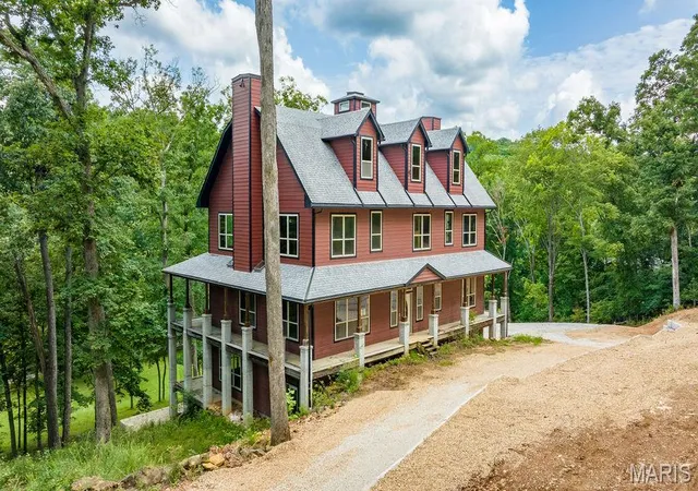 Photo 2 of Single family home for sale at 3589 Hawks Point Rd, Wildwood, MO 63069 | MLS# MIS26015894 | Listing updated on 2026-10-21