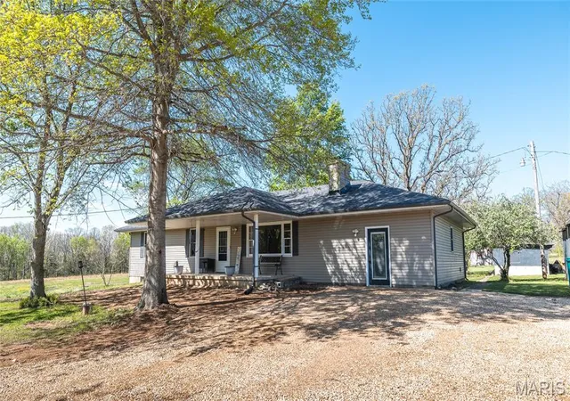 Homes for sale in Rolla, MO | 13515 County Road 2190, Rolla, MO 65401 | MLS# MIS26015946
