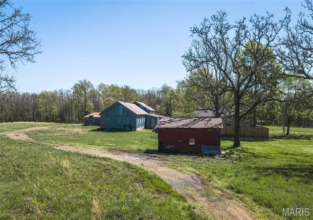 Homes for sale in Rolla, MO | 13515 County Road 2190, Rolla, MO 65401 | MLS# MIS26015946