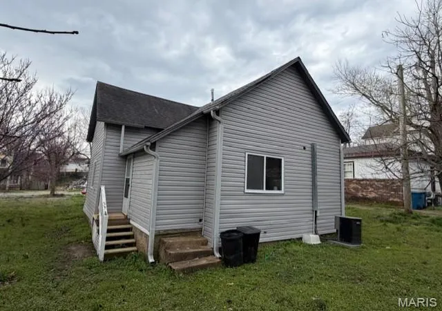 Homes for sale in Poplar Bluff, MO | 721 Cynthia St, Poplar Bluff, MO 63901 | MLS# MIS26015952