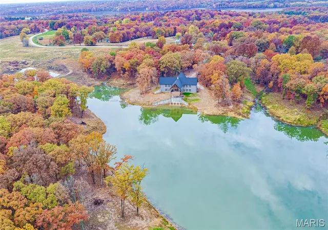 3rd image of 23252 Jupiter Ave, Macon, MO 63552 | MLS# MIS26016190