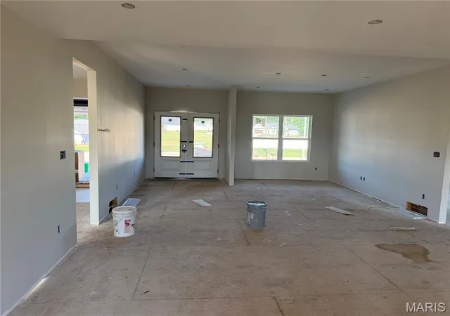 Photo 3 of Sale Pending at 3554 Brahma Dr, Cape Girardeau, MO 63701 | MLS# MIS26016280 | Listing updated on 2026-08-19