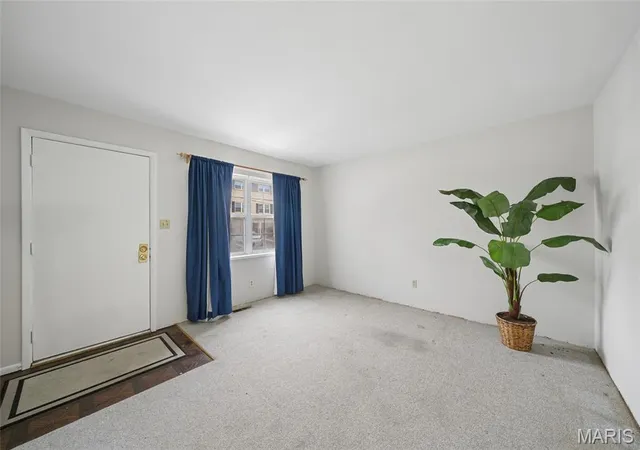 Photo 2 of Townhouse for sale at 140 Burtonwood Dr, Ballwin, MO 63011 | MLS# MIS26016295 | Listing updated on 2026-10-06