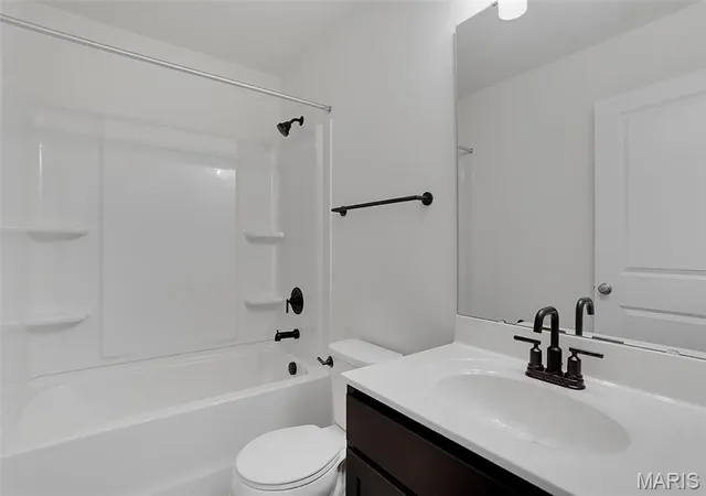 Photo 3 of Single family home for sale at 431 Yellow Rose Ct, Wentzville, MO 63385 | MLS# MIS26016409 | Listing updated on 2026-09-22