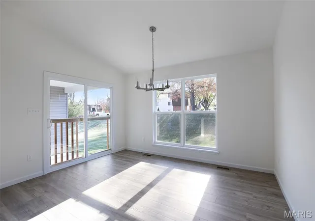 2nd image of 613 Tull Ct, Wentzville, MO 63385 | MLS# MIS26016472