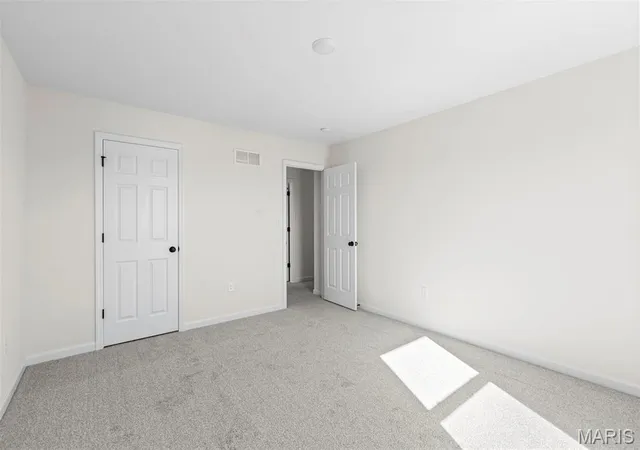 4th image of 16769 Pebble Stone Dr, Florissant, MO 63031 | MLS# MIS26016492