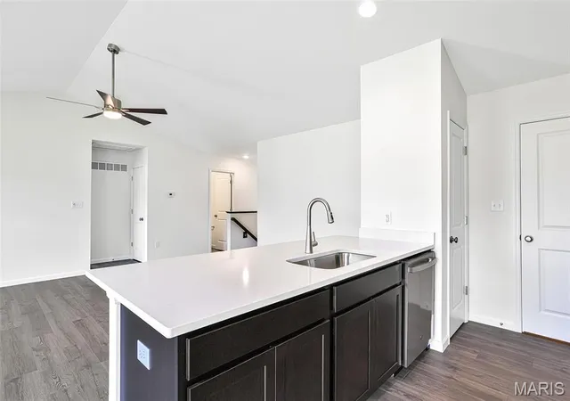 4th image of 1012 Taylor Green Dr, Union, MO 63084 | MLS# MIS26016510