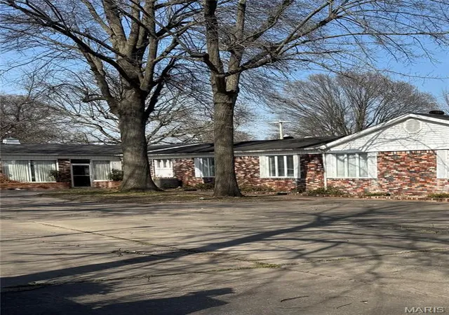 Photo 3 of Single family home for sale at 1325 Mill, New Madrid, MO 63869 | MLS# MIS26016571 | Listing updated on 2026-10-02