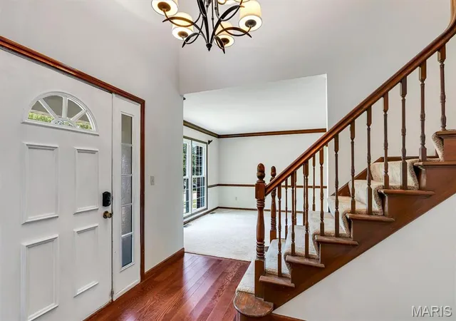 Photo 3 of Single family home for sale at 2100 Seven Oaks Dr, Saint Charles, MO 63303 | MLS# MIS26016612 | Listing updated on 2026-09-28