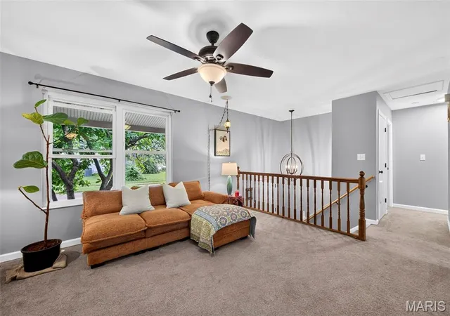 Photo 4 of Sale Pending at 547 Golfwood Dr, Ballwin, MO 63021 | MLS# MIS26016737 | Listing updated on 2026-09-02