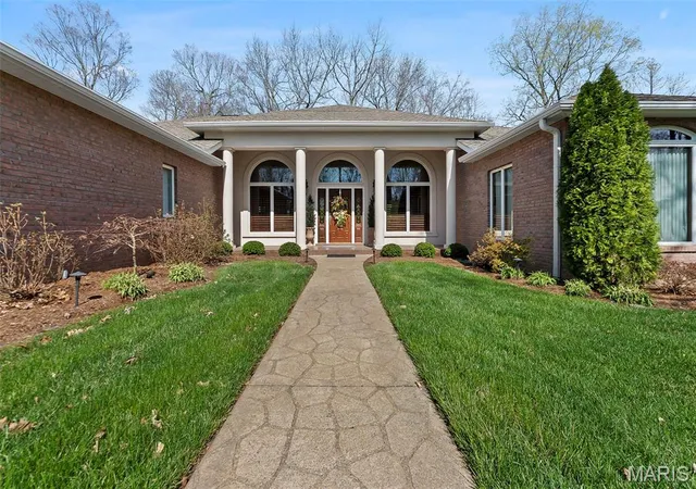 Photo 3 of Single family home for sale at 316 Flagstone Dr, Cape Girardeau, MO 63701 | MLS# MIS26016788 | Listing updated on 2026-08-25