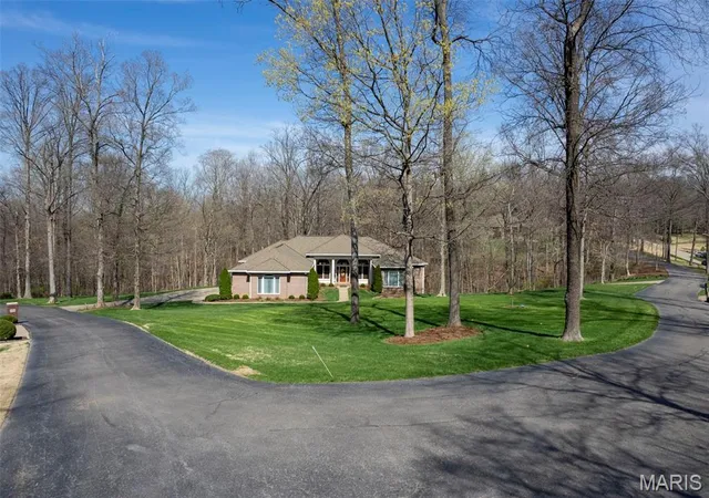 Photo 4 of Single family home for sale at 316 Flagstone Dr, Cape Girardeau, MO 63701 | MLS# MIS26016788 | Listing updated on 2026-08-25