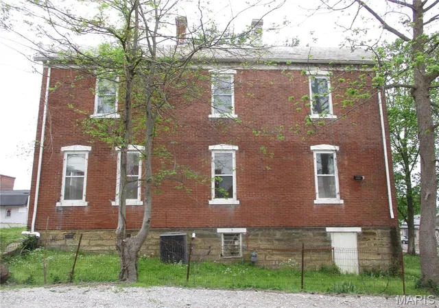 Homes for sale in Chester, IL | 1009 Swanwick St, Chester, IL 62233 | MLS# MIS26016790