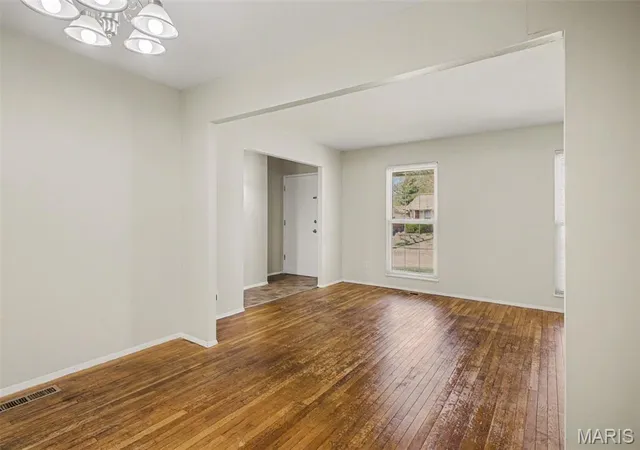 3rd image of 4366 Sulla Dr, Florissant, MO 63033 | MLS# MIS26016950
