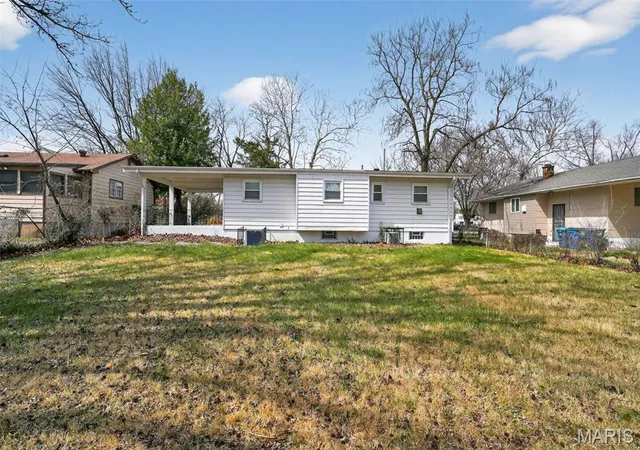 4th image of 10058 Jeffrey Dr, St Louis, MO 63137 | MLS# MIS26016977