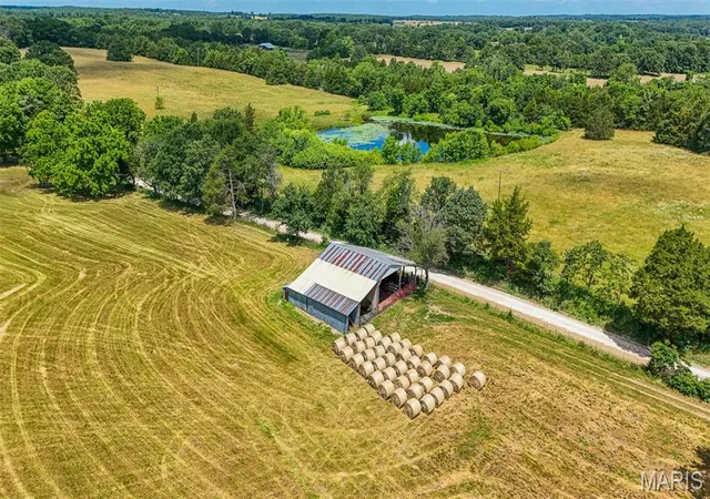 Homes for sale in Steelville, MO | 108 Seven Cedars Rd, Steelville, MO 65565 | MLS# MIS26017059