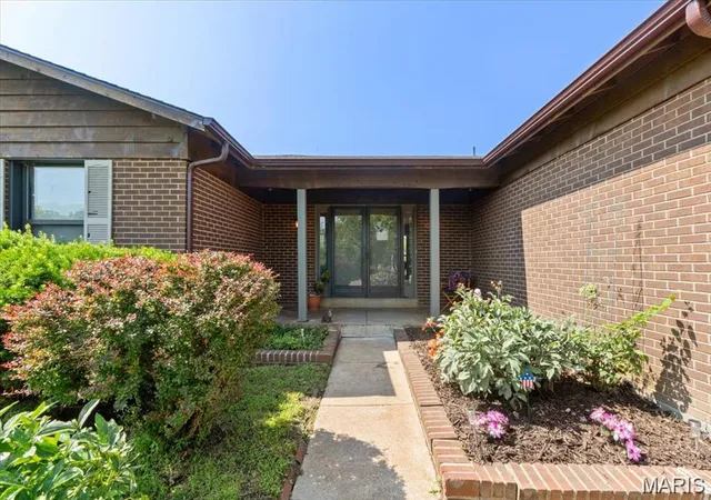 4th image of 18668 Olive Street Rd, Chesterfield, MO 63005 | MLS# MIS26017110
