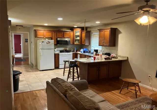 3rd image of 529 S Hanover St, Cape Girardeau, MO 63703 | MLS# MIS26017126