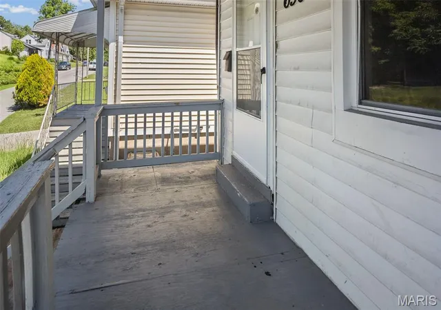 Photo 3 of Sale Pending at 6566 Joseph Ave, Saint Louis, MO 63133 | MLS# MIS26017159 | Listing updated on 2026-09-06