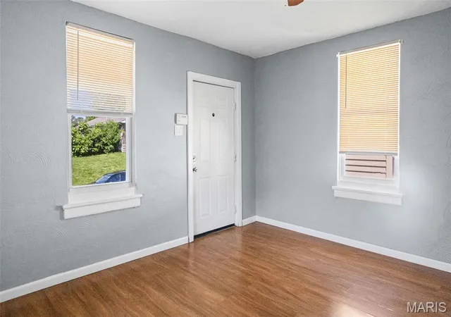 Photo 4 of Sale Pending at 6566 Joseph Ave, Saint Louis, MO 63133 | MLS# MIS26017159 | Listing updated on 2026-09-06