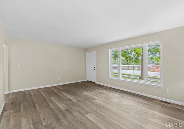 5th image of 445 Washington St, Florissant, MO 63031 | MLS# MIS26017168