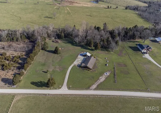 Homes for sale in St James, MO | 24701 County Road 434, St James, MO 65559 | MLS# MIS26017193