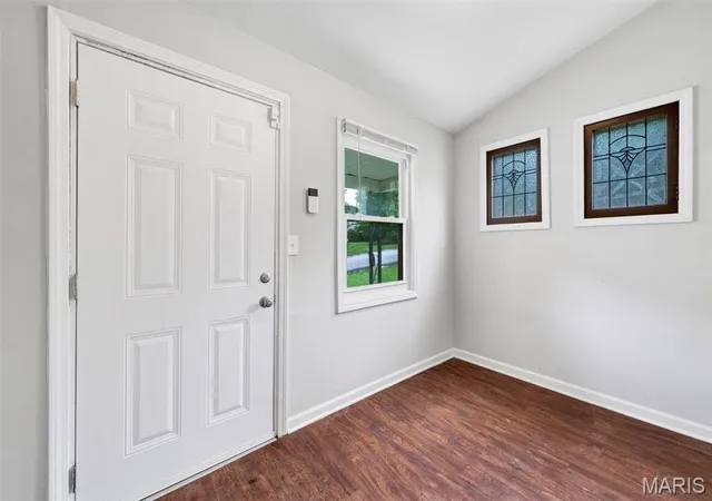 2nd image of 426 Bluff Dr, Saint Louis, MO 63137 | MLS# MIS26017201
