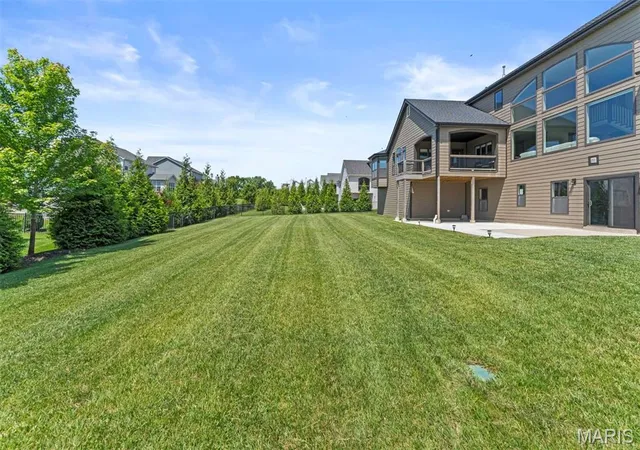 4th image of 16936 Lake Mdw, Chesterfield, MO 63005 | MLS# MIS26017344