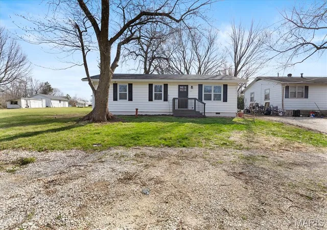 Homes for sale in Bowling Green, MO | 413 N 8th St, Bowling Green, MO 63334 | MLS# MIS26017361