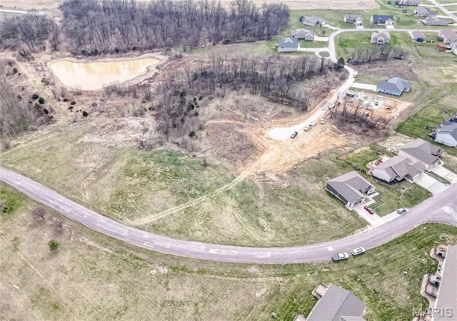 1st image of 4 Clear Creek Rd, Hannibal, MO 63401 | MLS# MIS26017397
