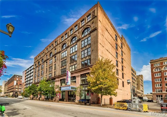 Photo 2 of Condo for sale at 1113 Washington Ave #601, Saint Louis, MO 63101 | MLS# MIS26017554 | Listing updated on 2026-10-08