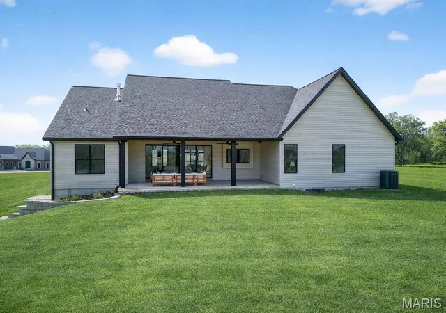 Homes for sale in Foristell, MO | 129 Spoonbill Ln, Foristell, MO 63348 | MLS# MIS26017572