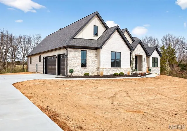 Homes for sale in Foristell, MO | 129 Spoonbill Ln, Foristell, MO 63348 | MLS# MIS26017572