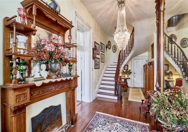 Photo 2 of Single family home for sale at 320 N Main St, Louisiana, MO 63353 | MLS# MIS26017632 | Listing updated on 2026-09-13