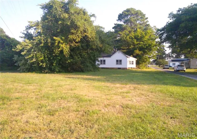 Homes for sale in Willisville, IL | 1020 Krause Ave, Willisville, IL 62997 | MLS# MIS26017682
