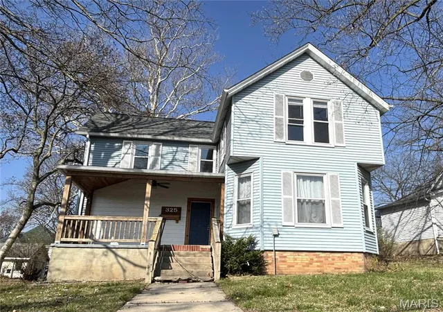 Homes for sale in Greenville, IL | 325 Prairie St, Greenville, IL 62246 | MLS# MIS26017788