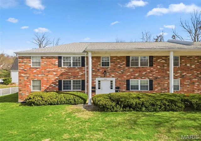 Condo for sale at 3104 Denmark Dr #D, Bridgeton, MO 63044 | MLS# MIS26017807