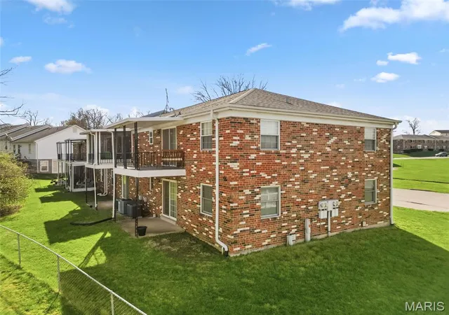 2nd image of 3104 Denmark Dr, Bridgeton, MO 63044