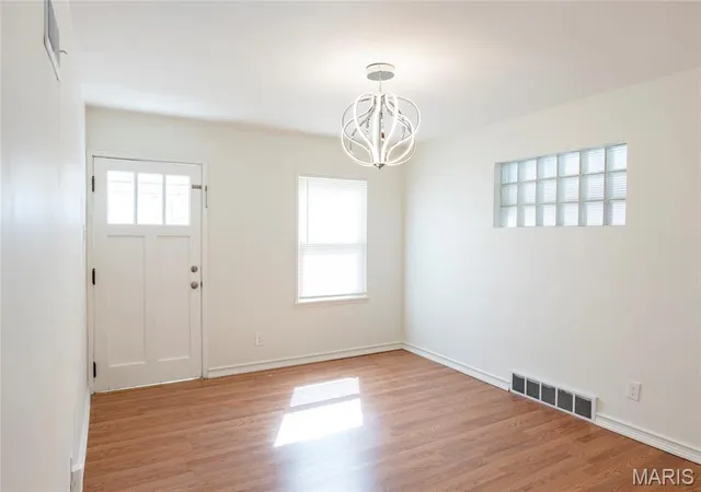 3rd image of 4503 Tholozan Ave, St Louis, MO 63116 | MLS# MIS26017861