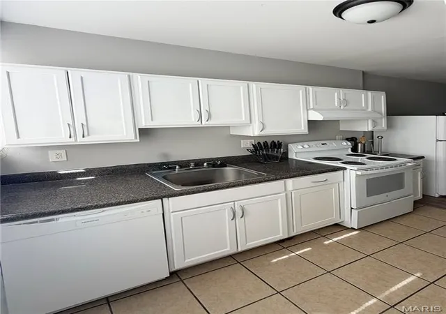 13th image of 3656 Bates St, Saint Louis, MO 63116 | MLS# MIS26017866
