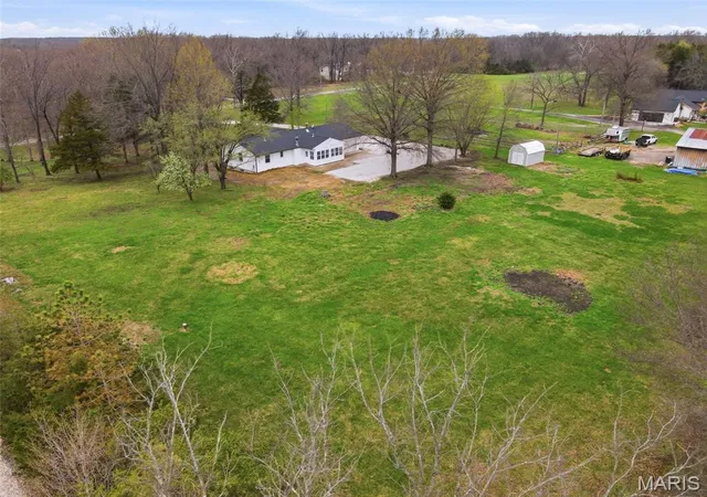 Homes for sale in Warrenton, MO | 31857 Cedar Trl, Warrenton, MO 63383 | MLS# MIS26017899