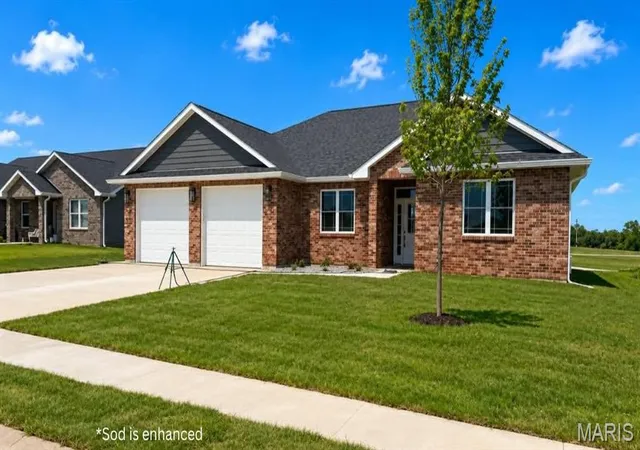 Homes for sale in Hannibal, MO | 205 E Larkspur Ct, Hannibal, MO 63401 | MLS# MIS26017908