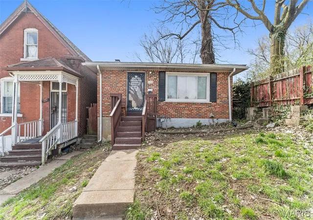 Photo 1 of Single Family Residence at 858 Canaan Ave, St Louis, MO 63147 | MLS# MIS26017955 | | Sold on 2026-08-07