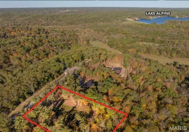 2nd image of 2824 Morgan Lake Dr, Wright City, MO 63390 | MLS# MIS26018146