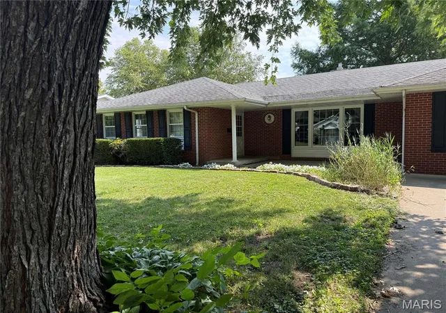 2nd image of 707 S Cottage Grove, Kirksville, MO 63501 | MLS# MIS26018169