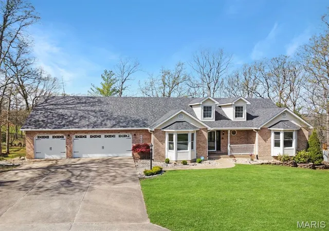Homes for sale in Hillsboro, MO | 9463 Easy St, Hillsboro, MO 63050 | MLS# MIS26018201